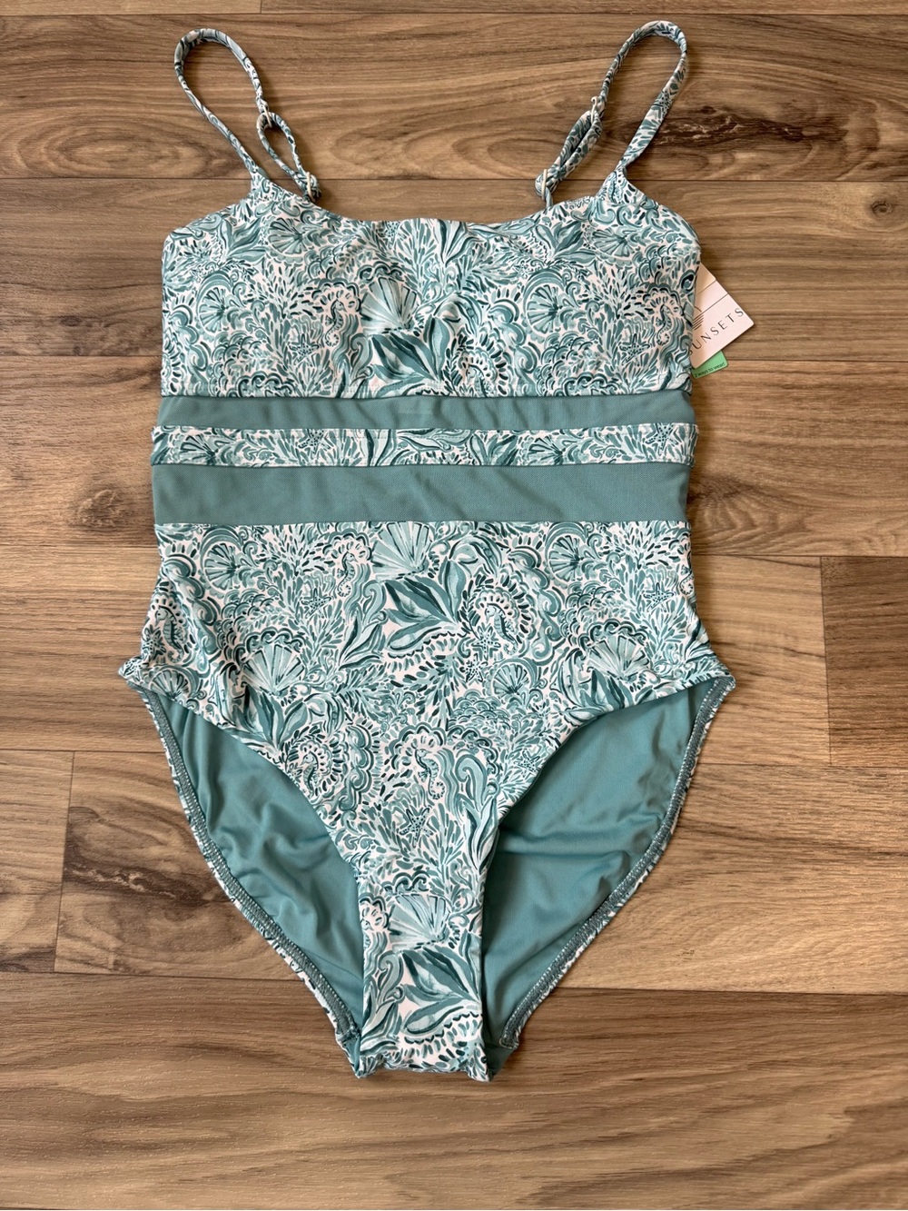 NWT Sunsets Alexia One Piece in By the Sea Print Size Medium